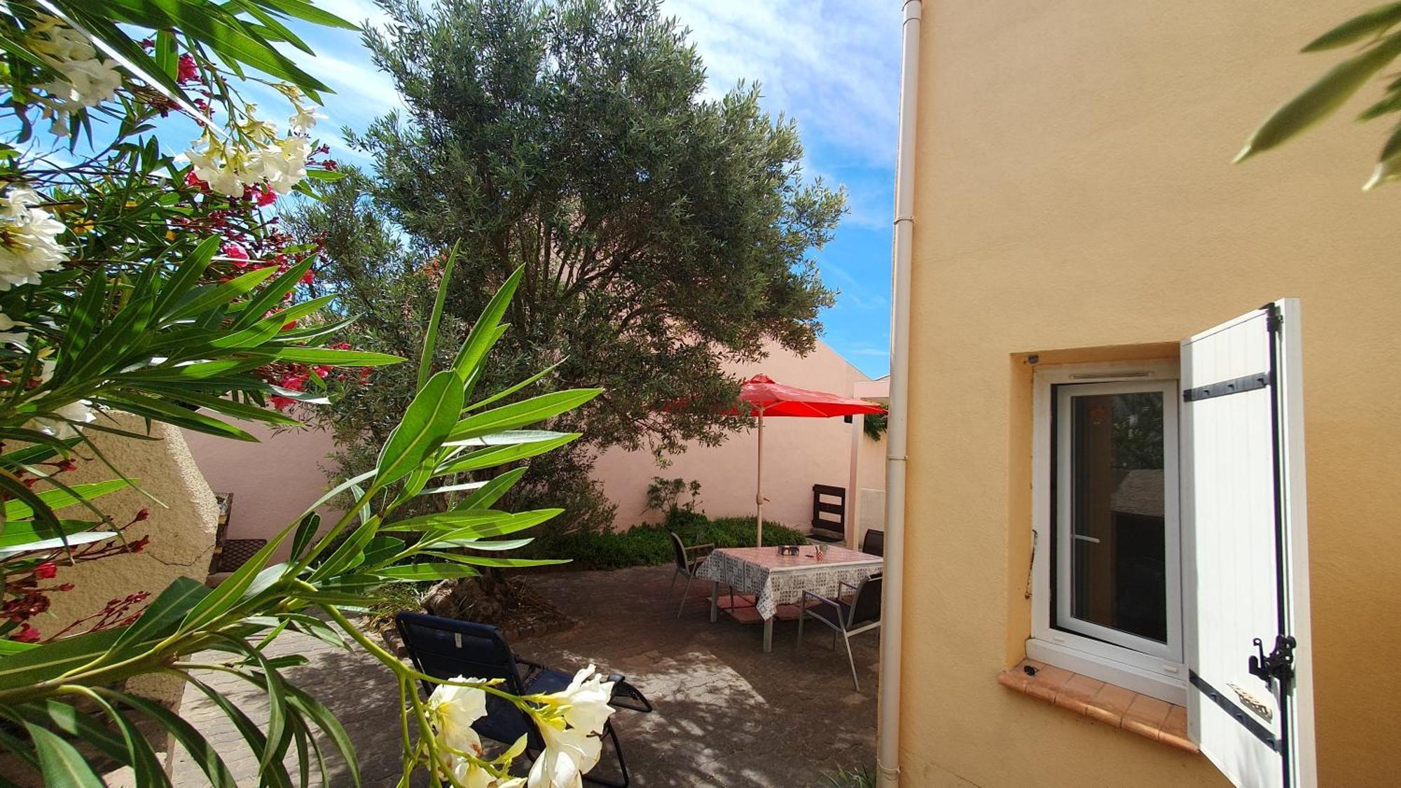 Appartement Avec Vaste Terrasse A 30 M Des Dunes Agde Exterior foto